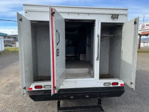 12 F550 Crew Truck 7