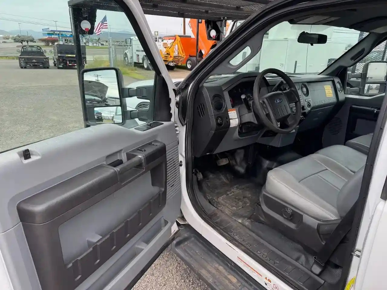 16 F550 FB 12